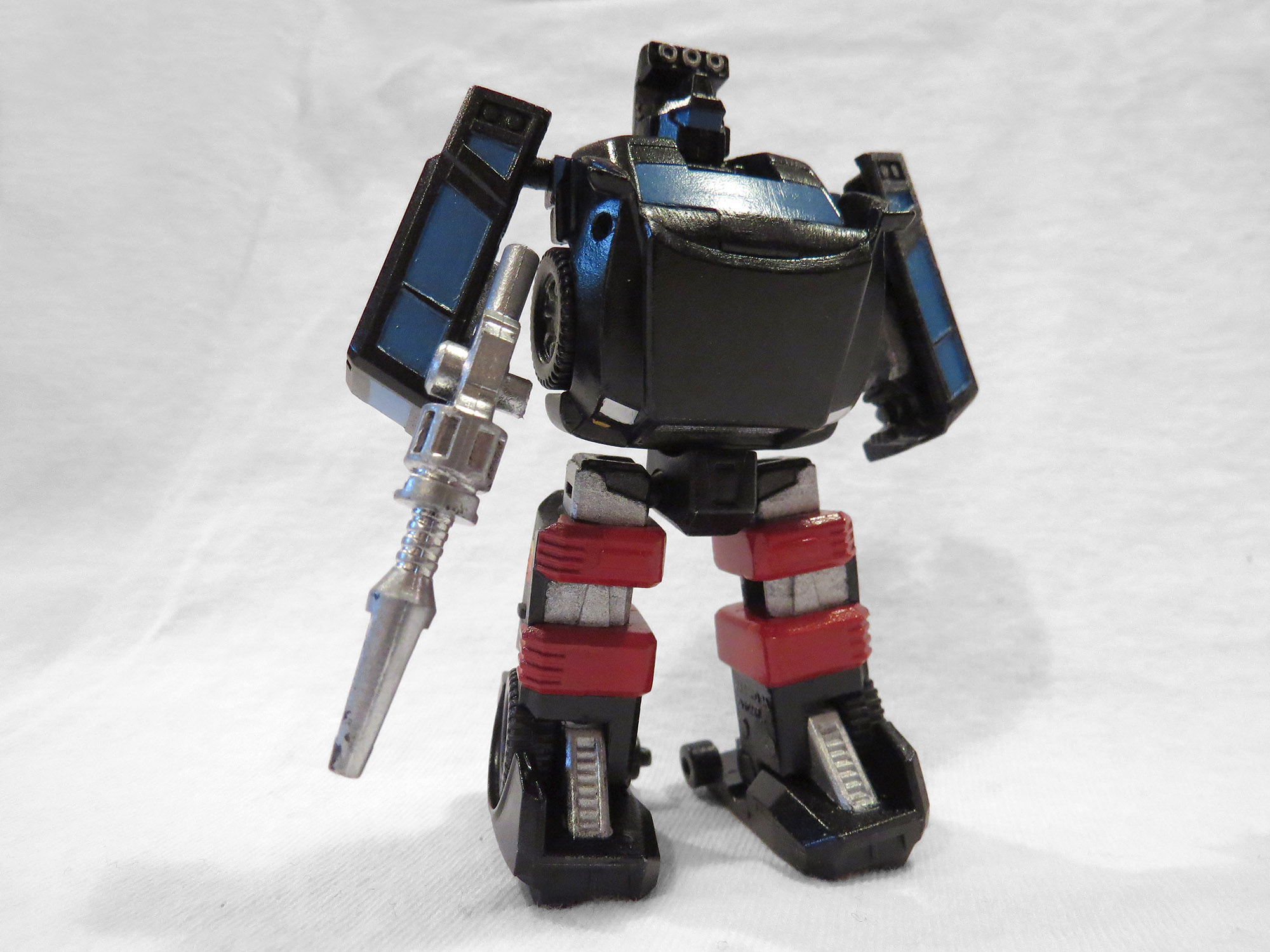 Minor/Repaint Trailbreaker Legends Class TFW2005 The 2005 Boards